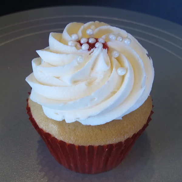 Amazing Cupcakes — BITTERSWEETS BAKERY featuring STUNNING WEDDING CAKES