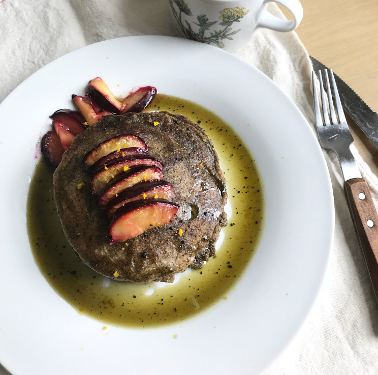 Hojicha Buckwheat-Oat Pancakes with Matcha Syrup and Roasted Plums [recipe]