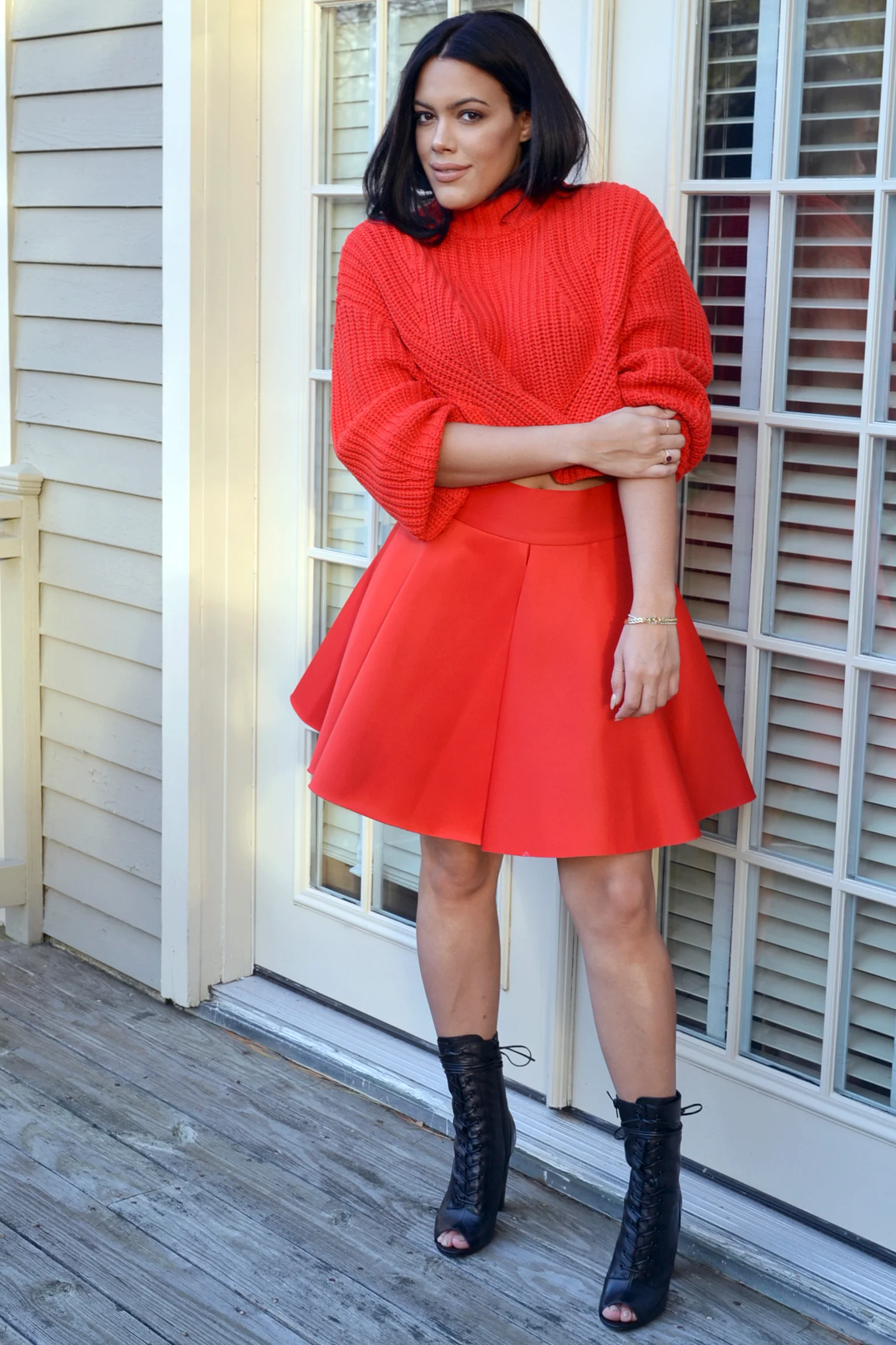 how-to-wear-h&m-red-cropped-oversize-sweater-red-flared-skirt-peaceloveshea-steve-madden-leather-boots-how-to-all-red-outfit.jpg