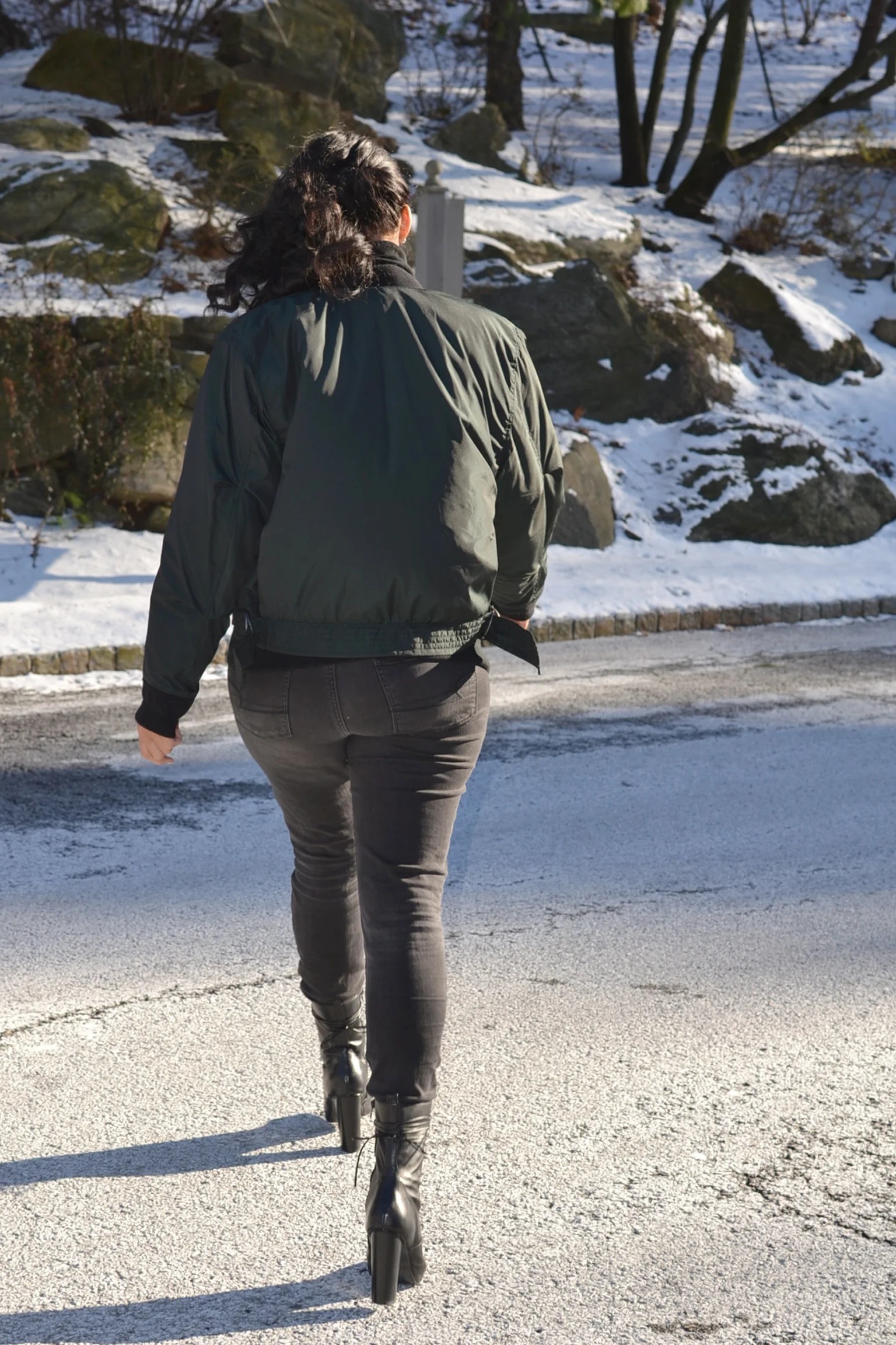 how-to-wear-hm-pilot-jacket-steve-madden-peace-love-shea-boots.jpg