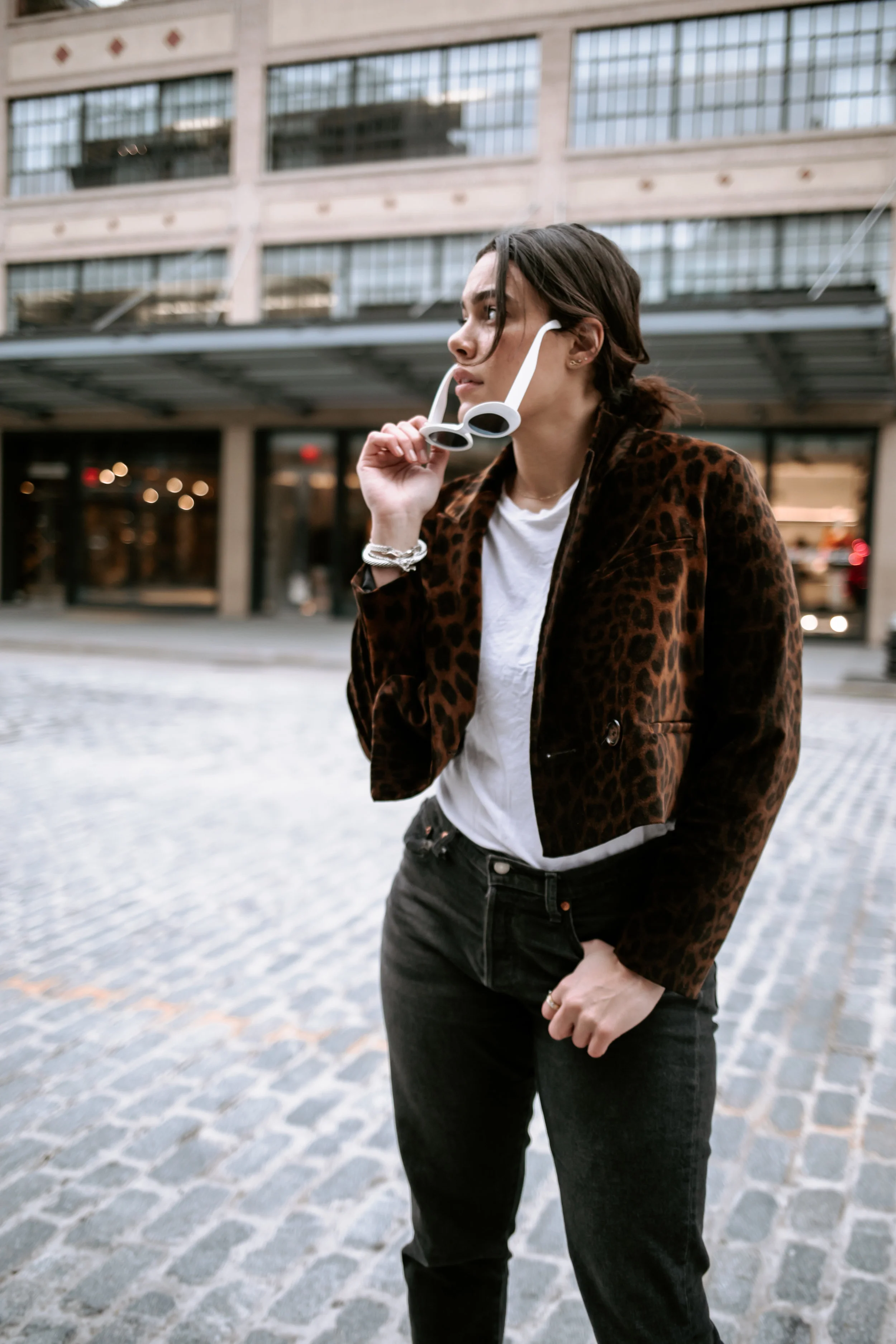 how-to-style-zara-leopard-jacket-white-boots-levis-wedgie-jeans-latina-new-york-city-fashion-blogger-style-operator-winter-fashion.jpg