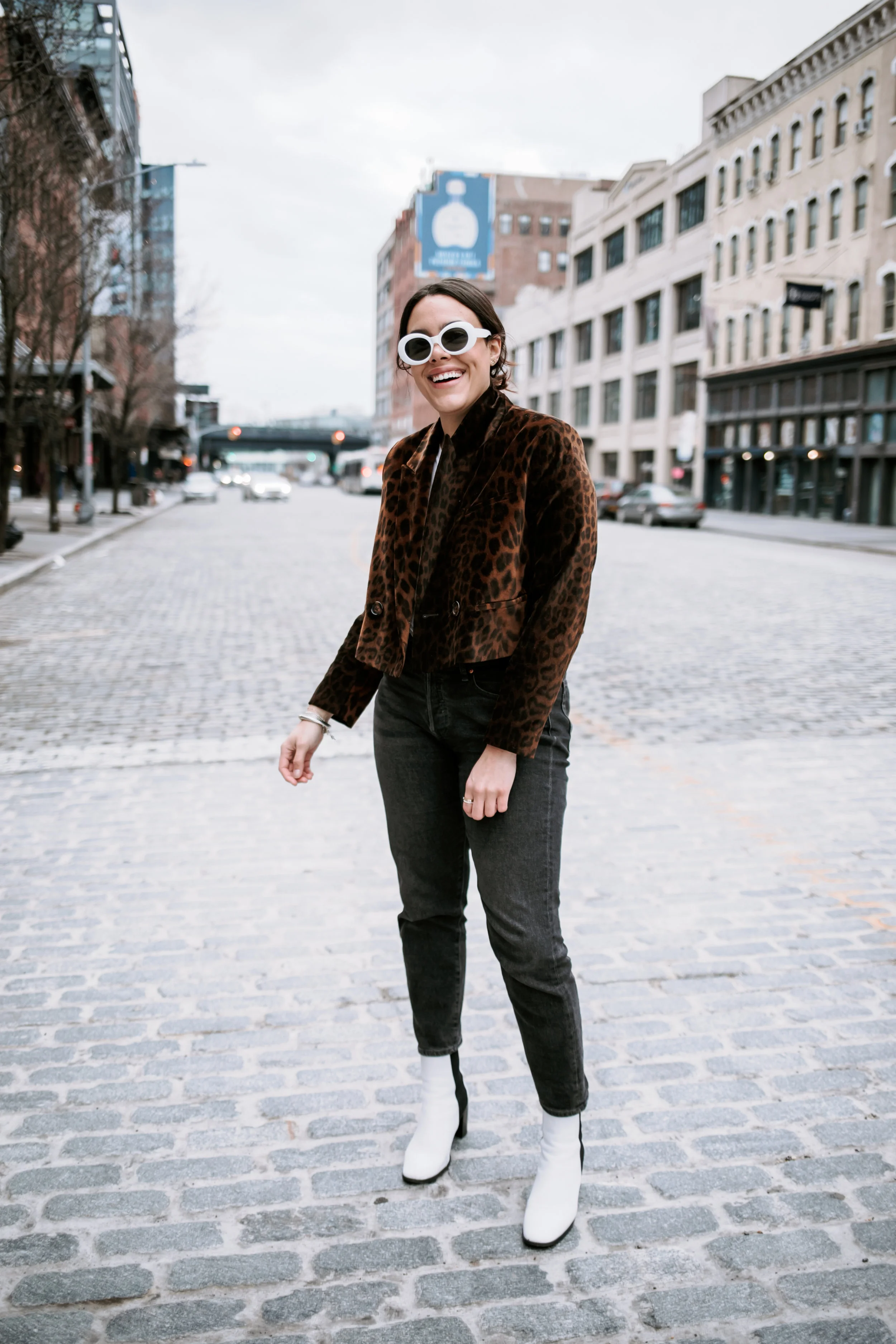 how-to-style-zara-leopard-jacket-white-boots-levis-wedgie-jeans-latina-new-york-city-fashion-blogger-style-operator-winter-fashion.jpg