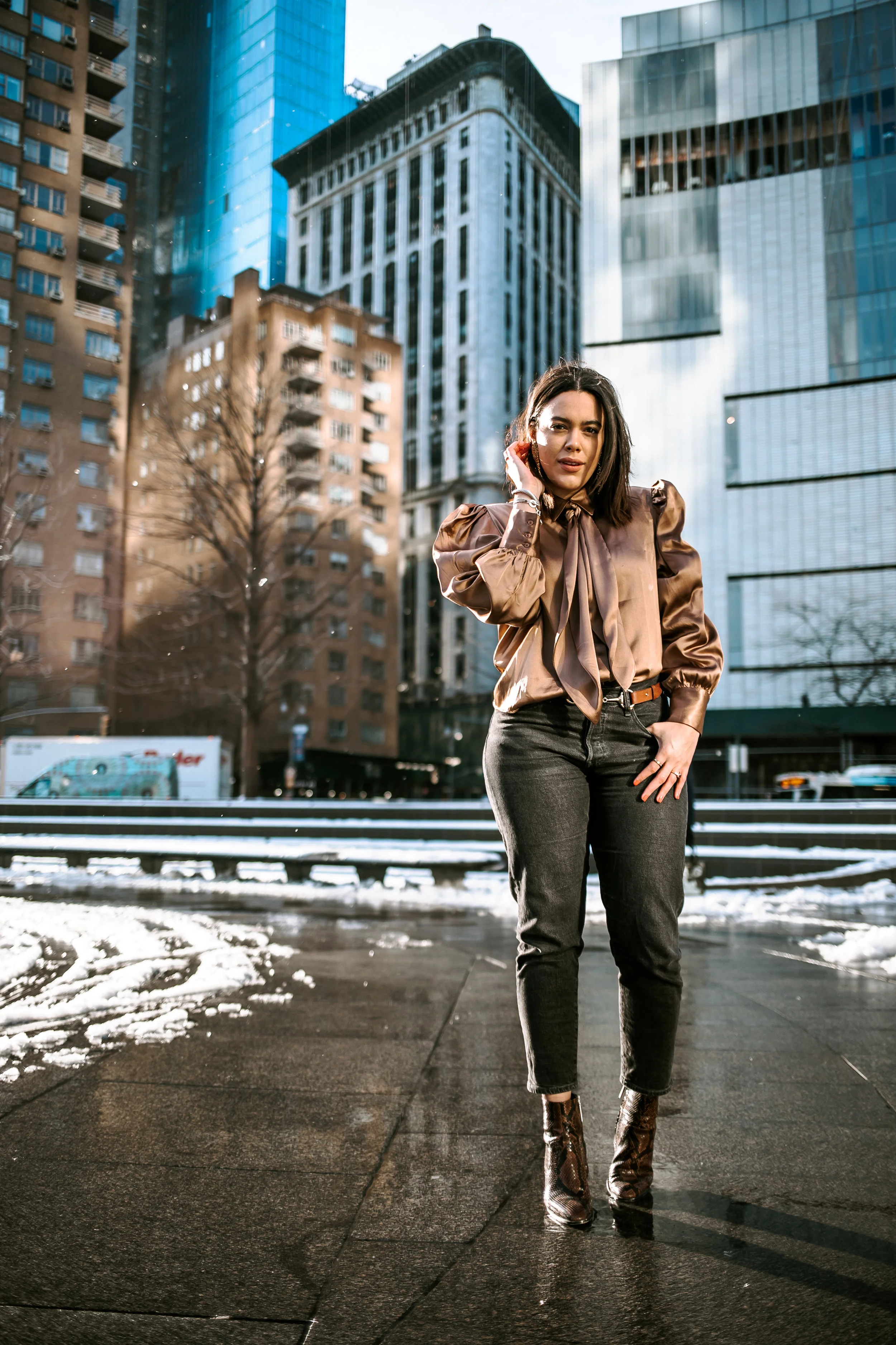 how-to-style-puff-sleeve-blouse-inspr-brittany-xavier-leavis-wedgie-jeans-latina-new-york-city-fashion-blogger-style-operator-winter-fashion.jpg