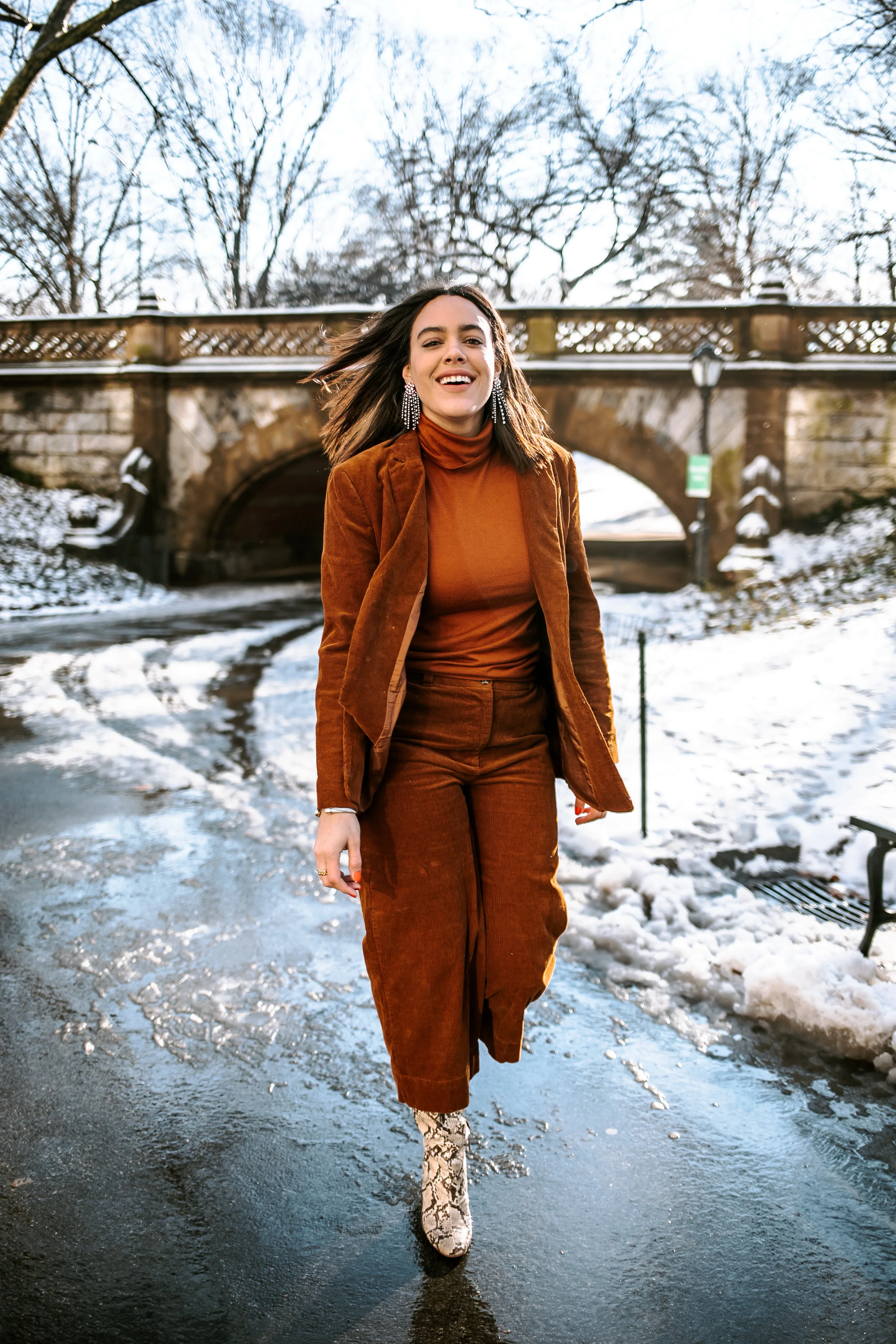 How-to-style-corduroy-suit-and-snakeskin-zara-boots-latina-new-york-city-fashion-blogger-style-operator-winter-fashion.jpg