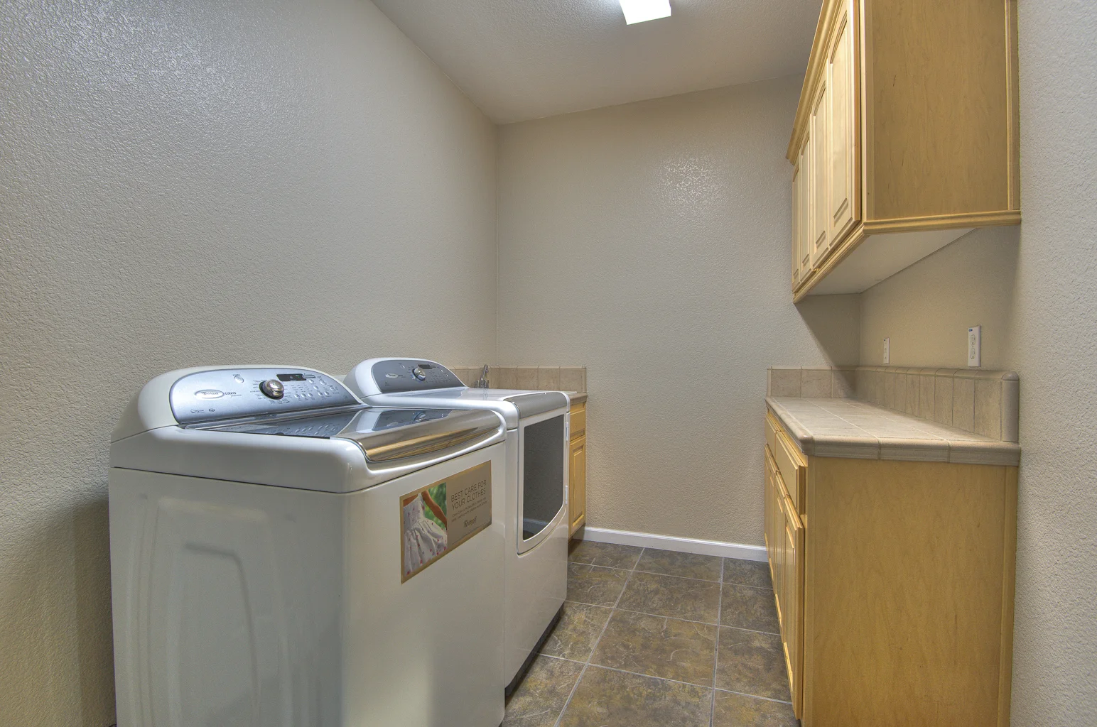 611 Topaz Ct_24.jpg