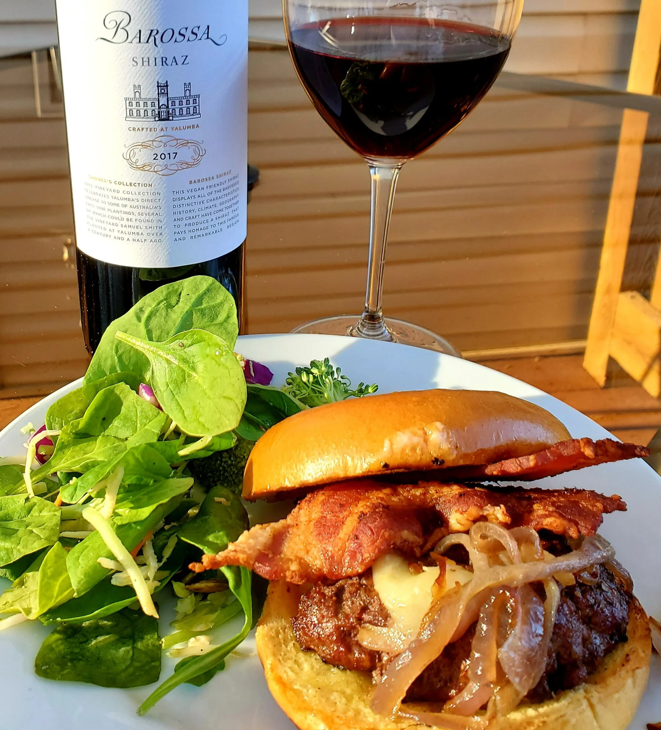 Bacon Burger on Brioche Buns — Vino Mas