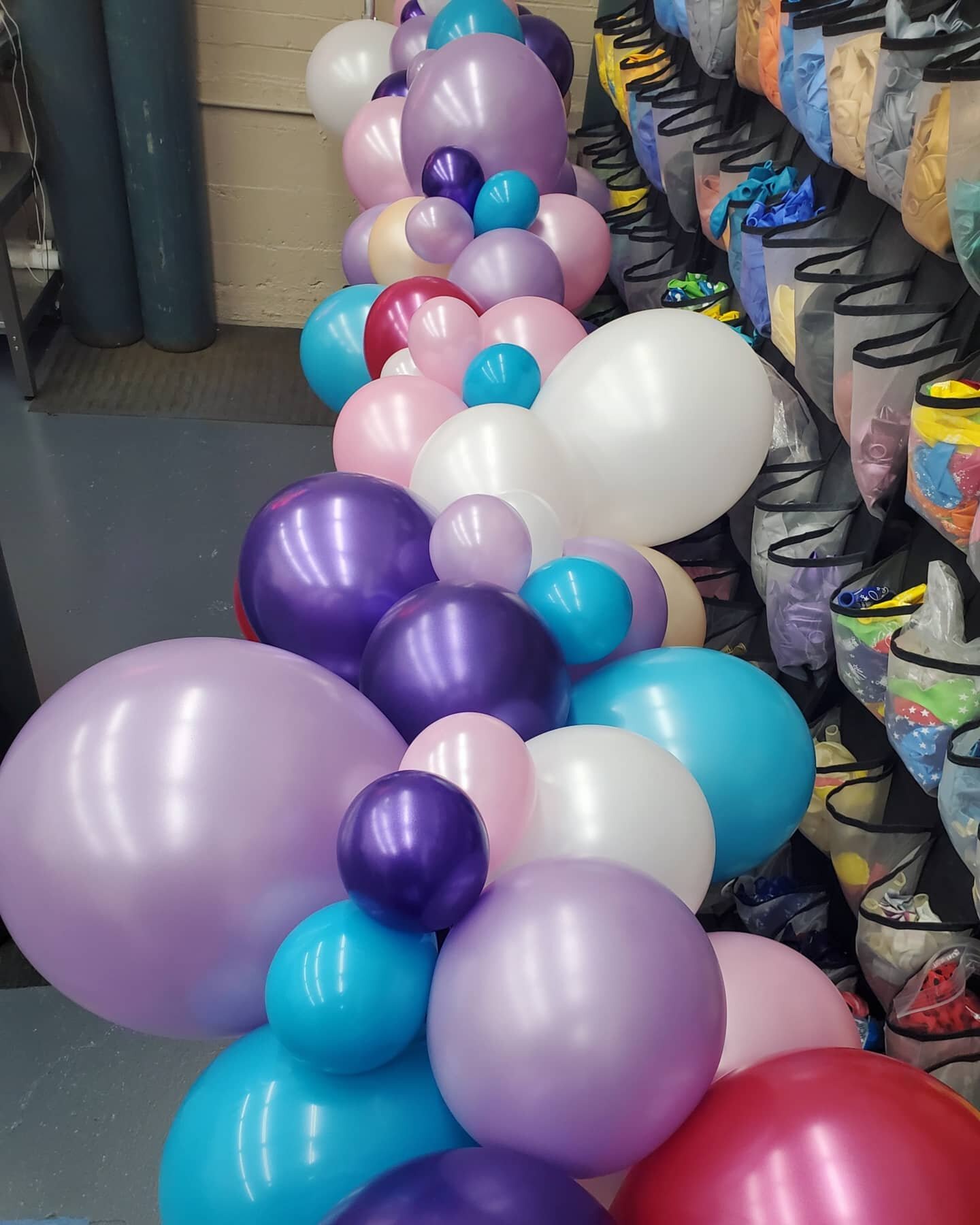 Some interesting color palettes straight from our production line!
❤🧡💛💚💙💜
What do you think?

#balloons #balloonsonbroadway #balloonsportland #balloonspdx #pdxballoons #portlandballoons #balloondecor #decor #creative #balloonsculpture #balloonfr