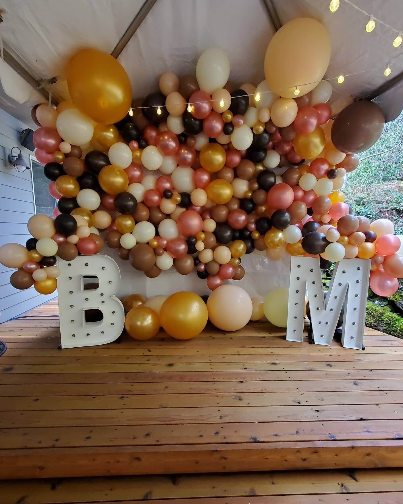 &quot;What's the theme???&quot;
&quot;Balloons, earth tones and MORE BALLOONS!!!&quot;

Happy Birthday Brooklyn and Mitchell!!! 🎈🥳🎈🥳🎈

#balloons #balloonsonbroadway #balloonsportland #balloonspdx #pdxballoons #portlandballoons #balloondecor #dec