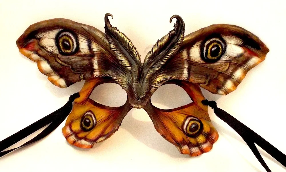 EmperorMoth1.jpg