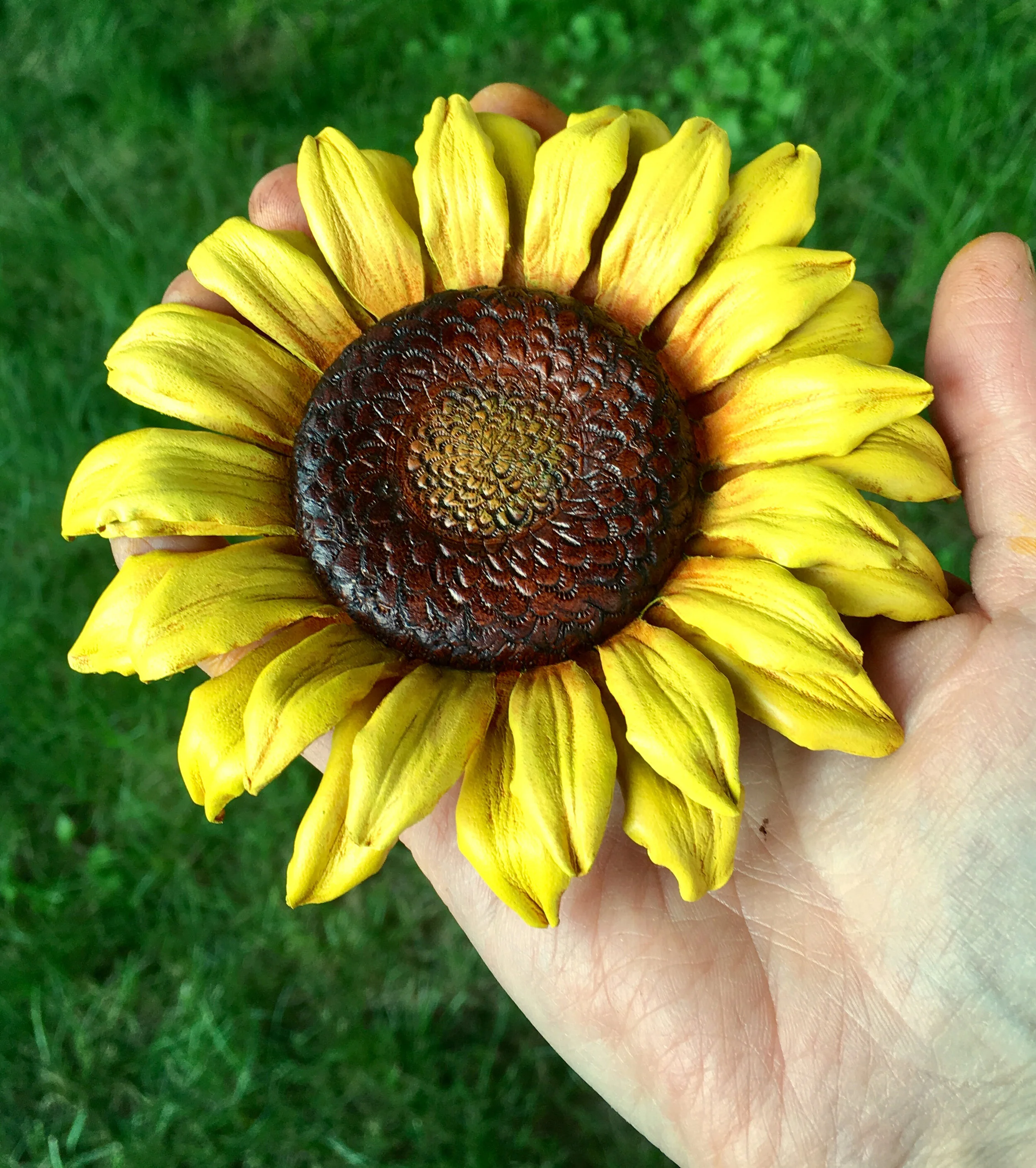 Sculpted 3-D Sunflower