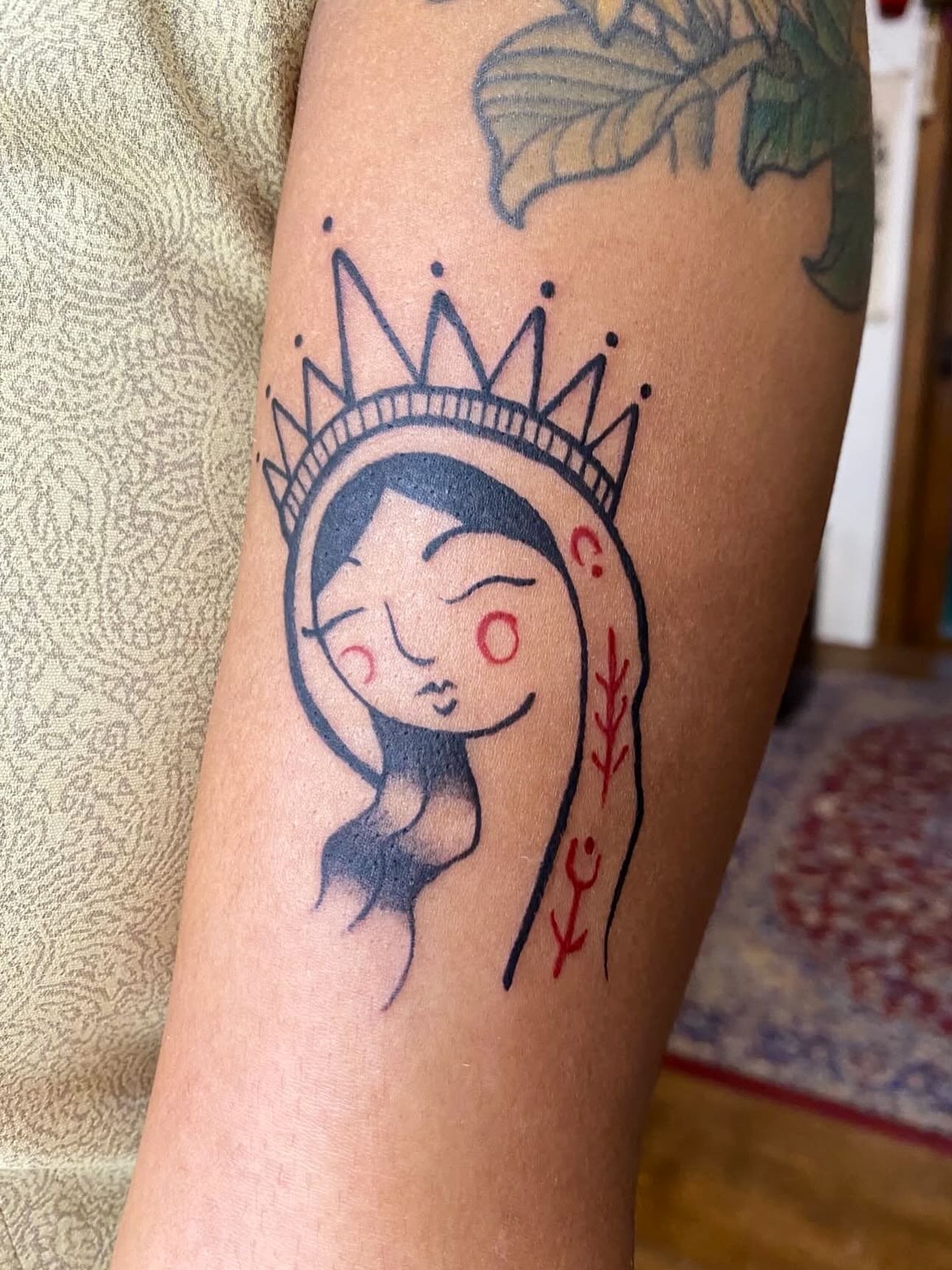 Tattoos by @meagz_tattoo 🥀🌷 chosen from flash 💥 plenty of designs to choose from at the shop, come visit to check them out 🫶 DM, email or WhatsApp for more info