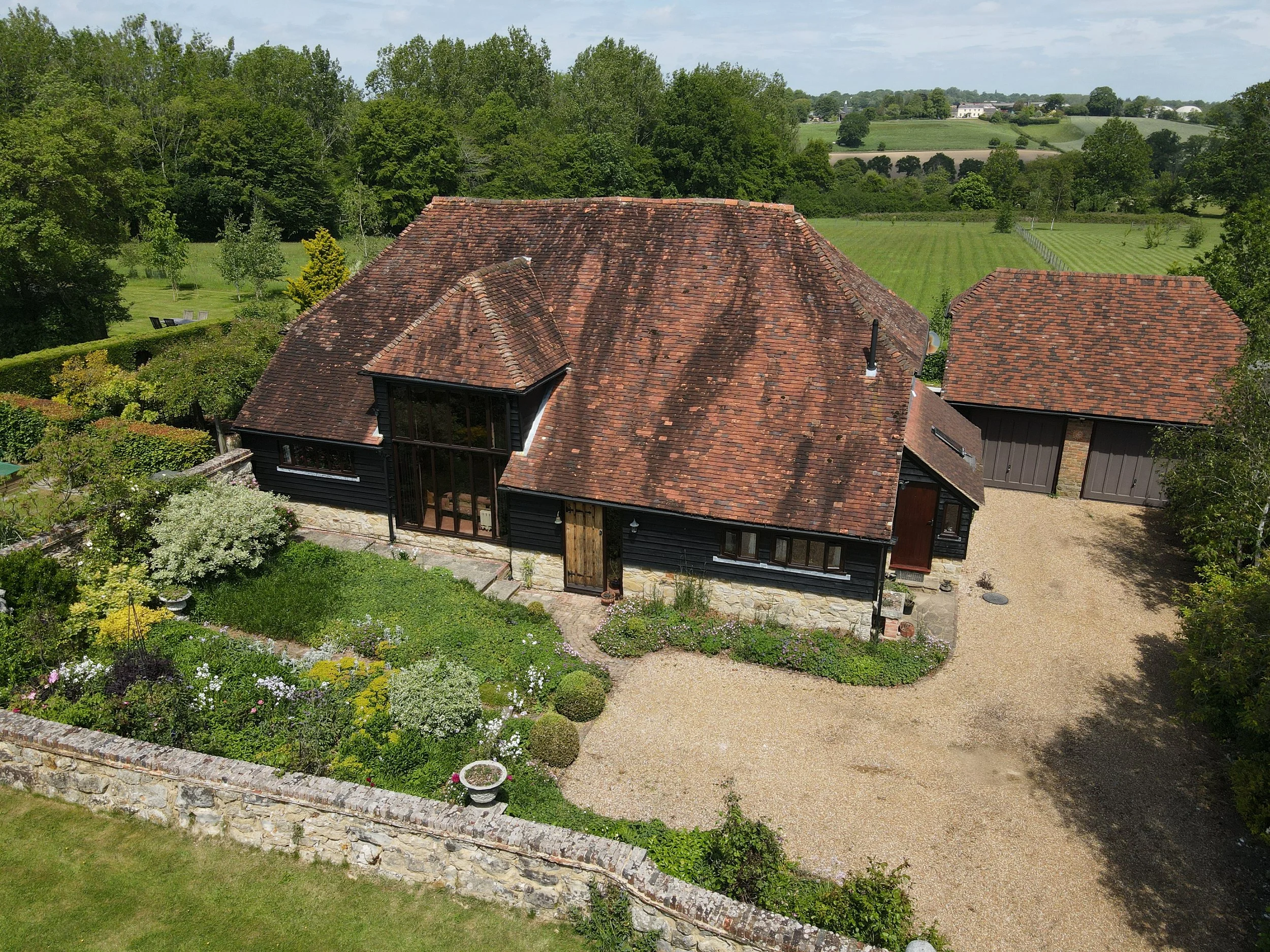 barn-1.jpg