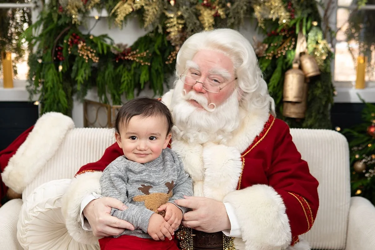 The Best Place for Christmas Photos Near Richmond, VA | Photos With Santa