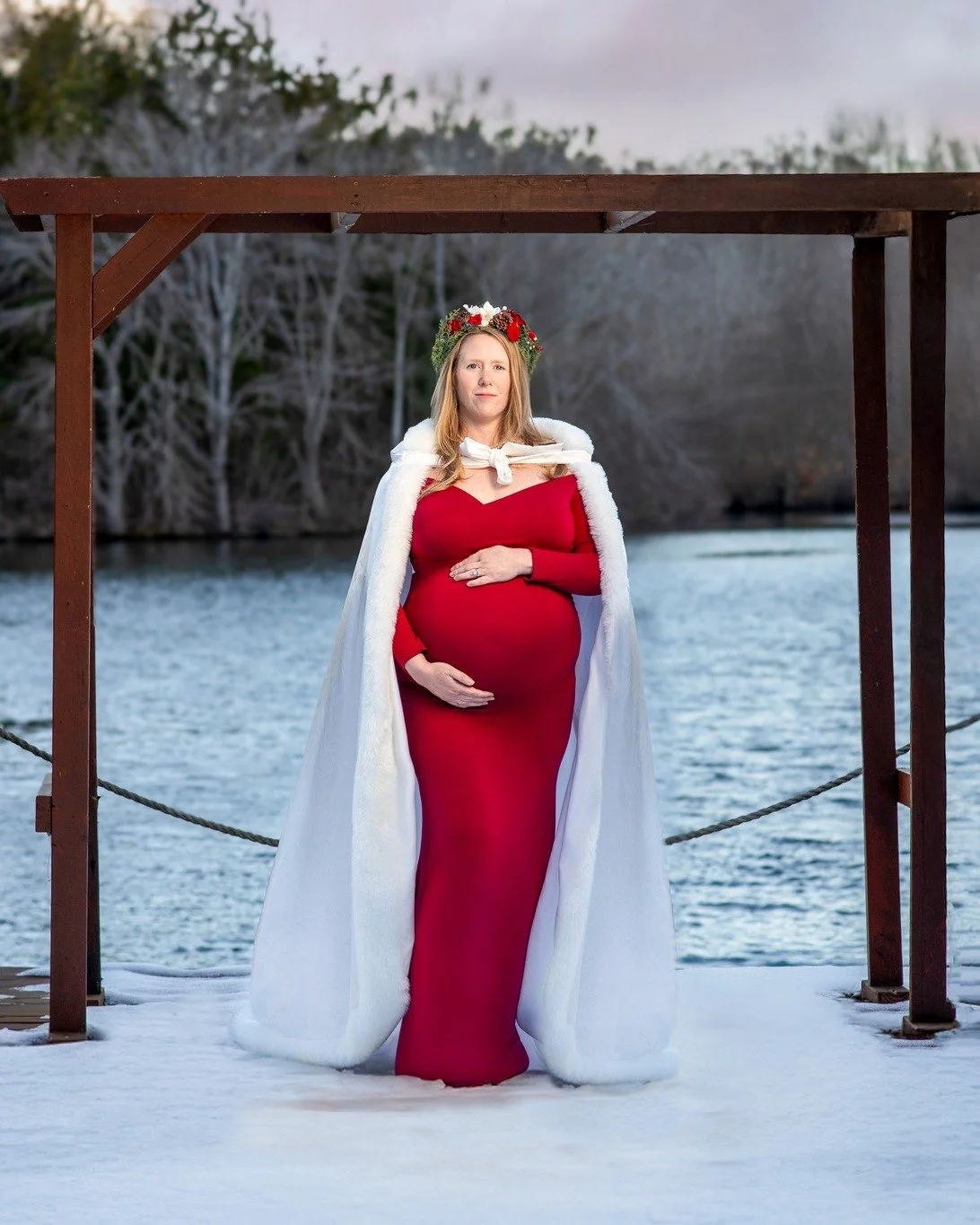 Freezing temps and strong winds didn&rsquo;t stop this beautiful winter maternity session in Powhatan, Virginia. This amazing couple braved the cold like champs at Lake Side Estate by Waverly, a location extra special because it&rsquo;s where they we