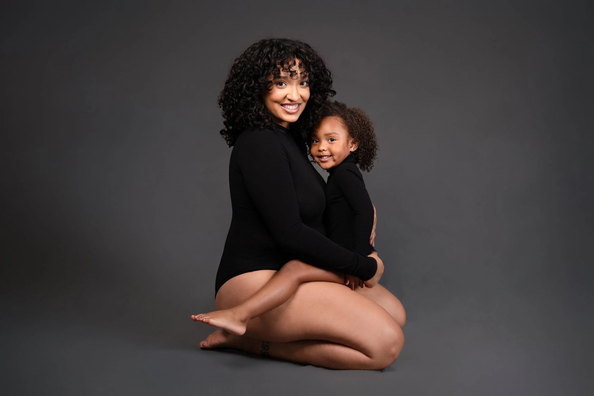 Studio Maternity Session | Chesterfield VA Photographer Near Richmond Virginia