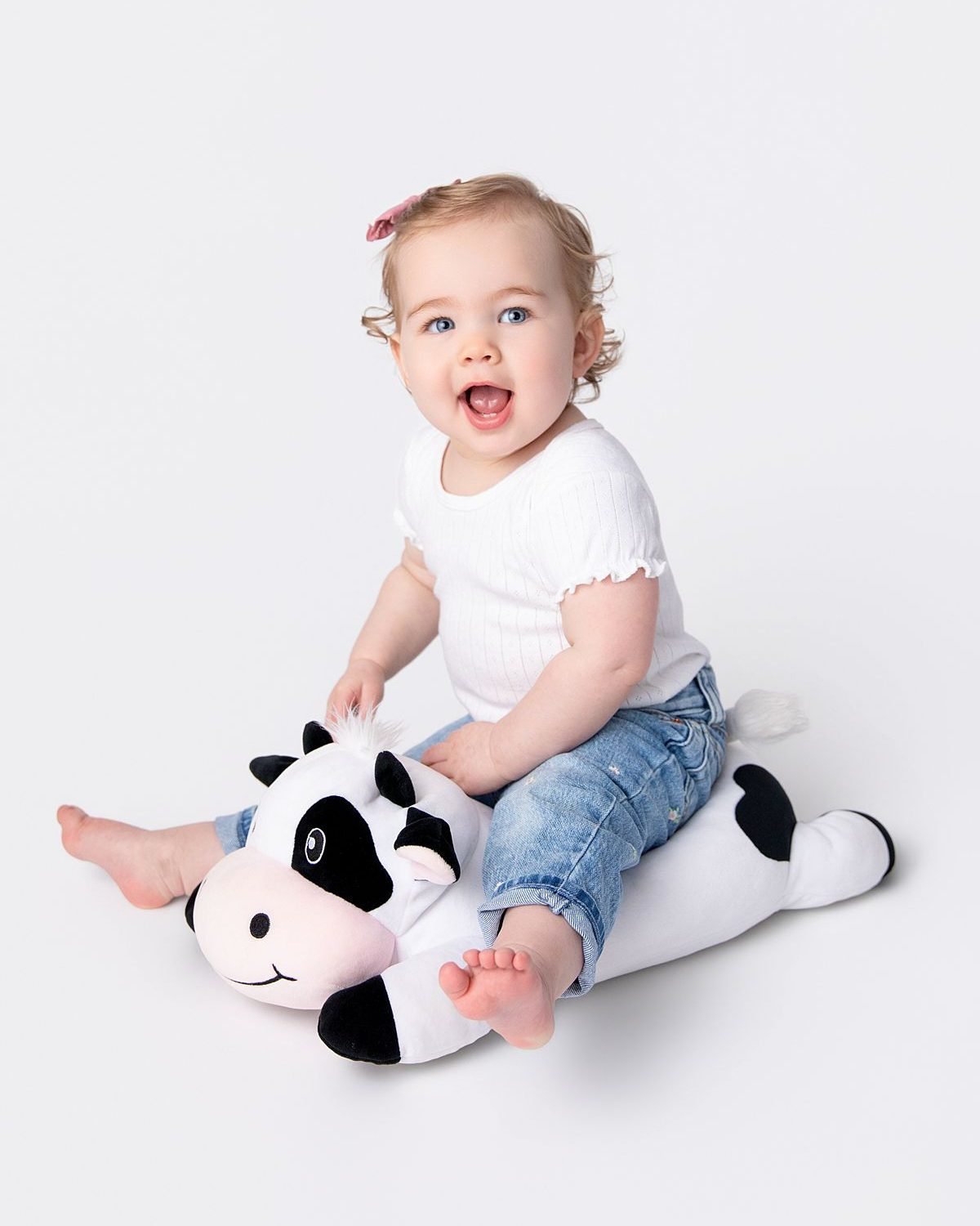 They say time flies, but it's moments like these that let us hit the pause button. Watching this sweet girl explore the studio, reminds me why I love what I do. 
Every milestone, the first teeth, the way they hold onto their favorite plushie, the cur
