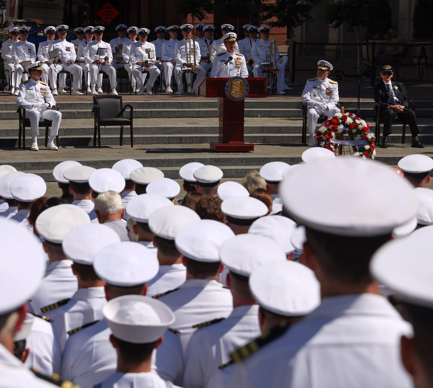 80 years ago, the US victory in the Battle of Midway changed the momentum of WWII and is considered one of the most decisive naval battles ever. Today the @usnavy commemorated that victory and those who died fighting during a ceremony at the @usnavym