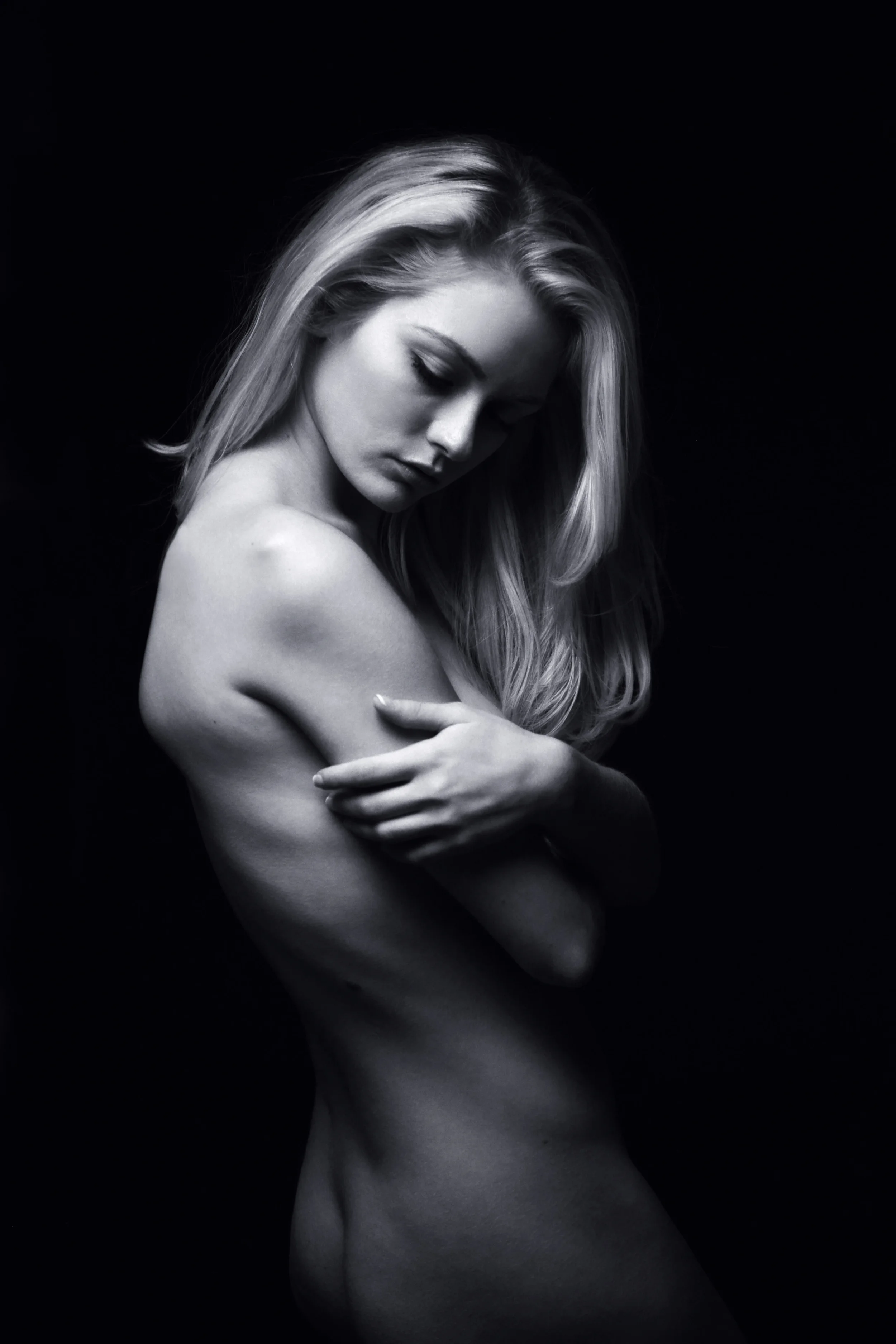 Nude Glamour 3.jpg