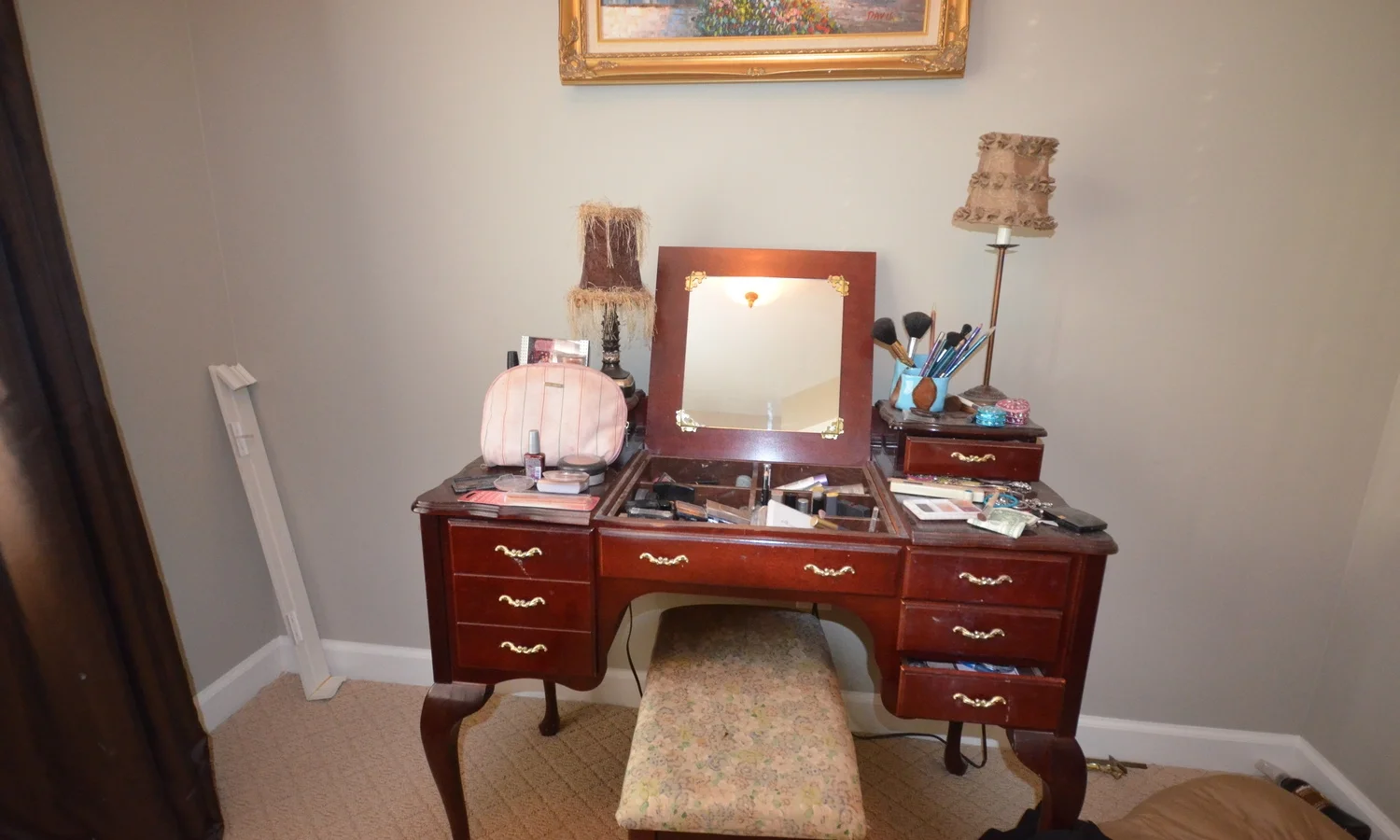 CHAULK PAINTING FURNITURE