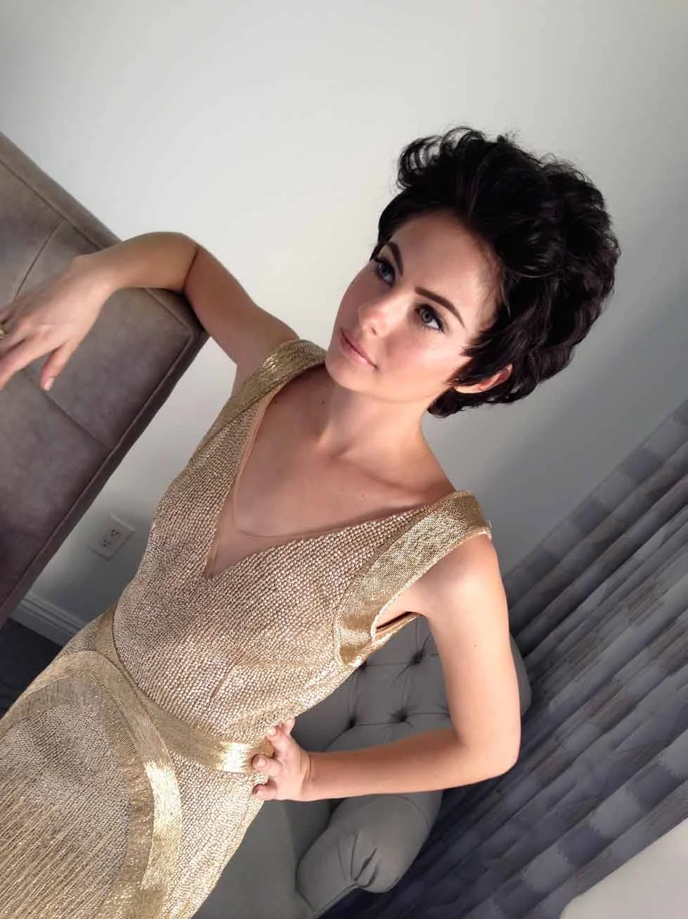 Actress Willa Holland as Elizabeth Taylor from Cat on a Hot Tin Roof. She looks all of 12. Nothing a little lighting and photoshop won't be able to fix. 