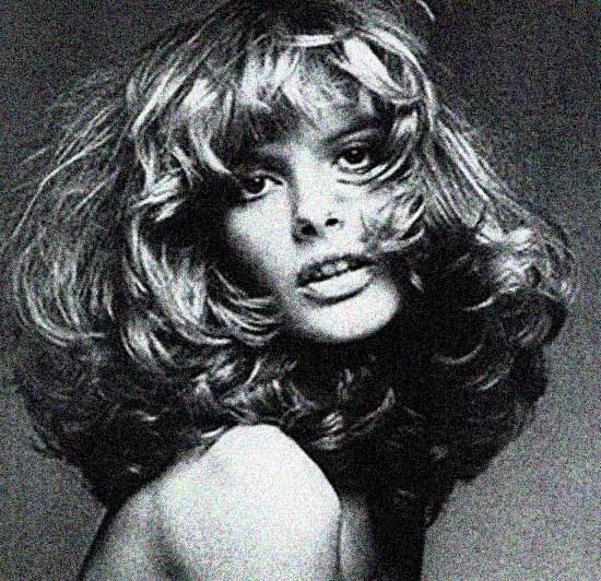 Rene Russo in that famous photo with makeup by Way Bandy.
