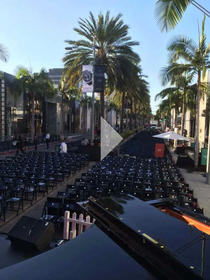 GENLUX_CHRIS_BOTTI_CONCERT_SETUP_THUMB_2.jpg