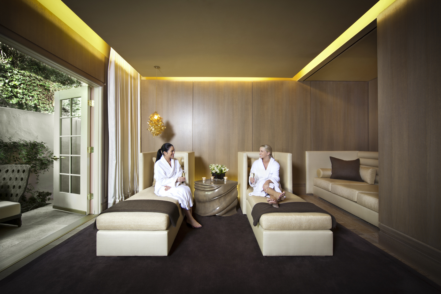 Ladies in Relaxation Lounge.Hotel Bel-Air Spa by La Prairie.jpg