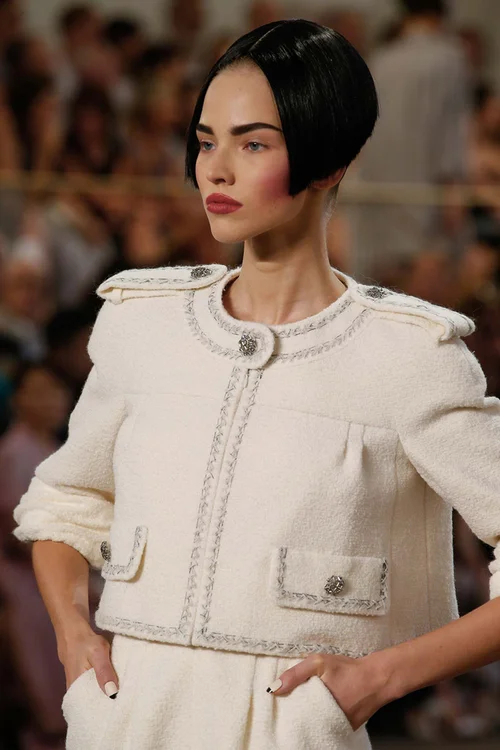 Beauty Lessons from Chanel at Paris Haute Couture Fashion  display picture 3