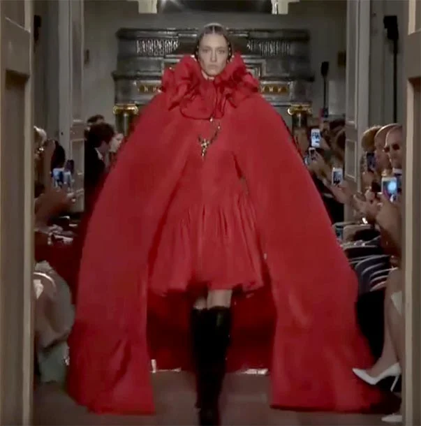 VALENTINO_AW16-17.jpg