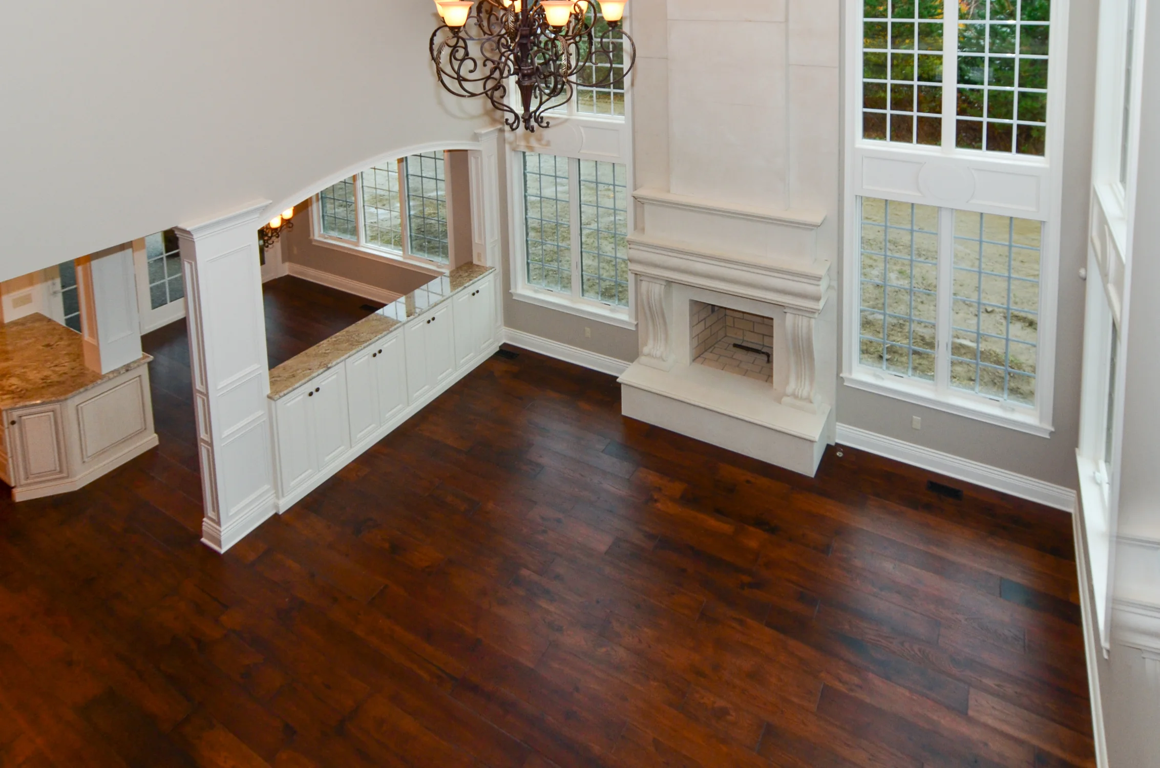 Huge Family Room with gorgeous hard wood floors