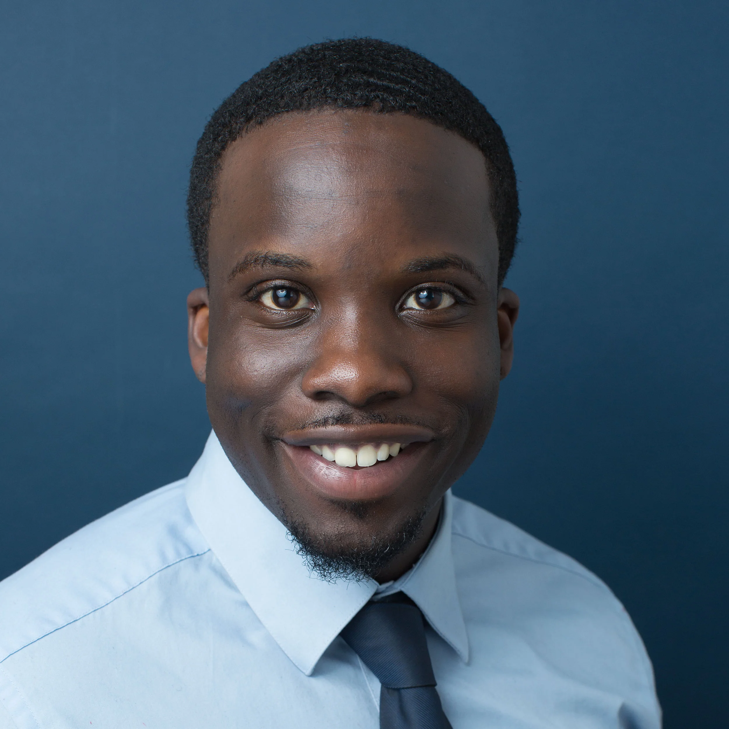 Kester Gibbons headshot 3200.jpg