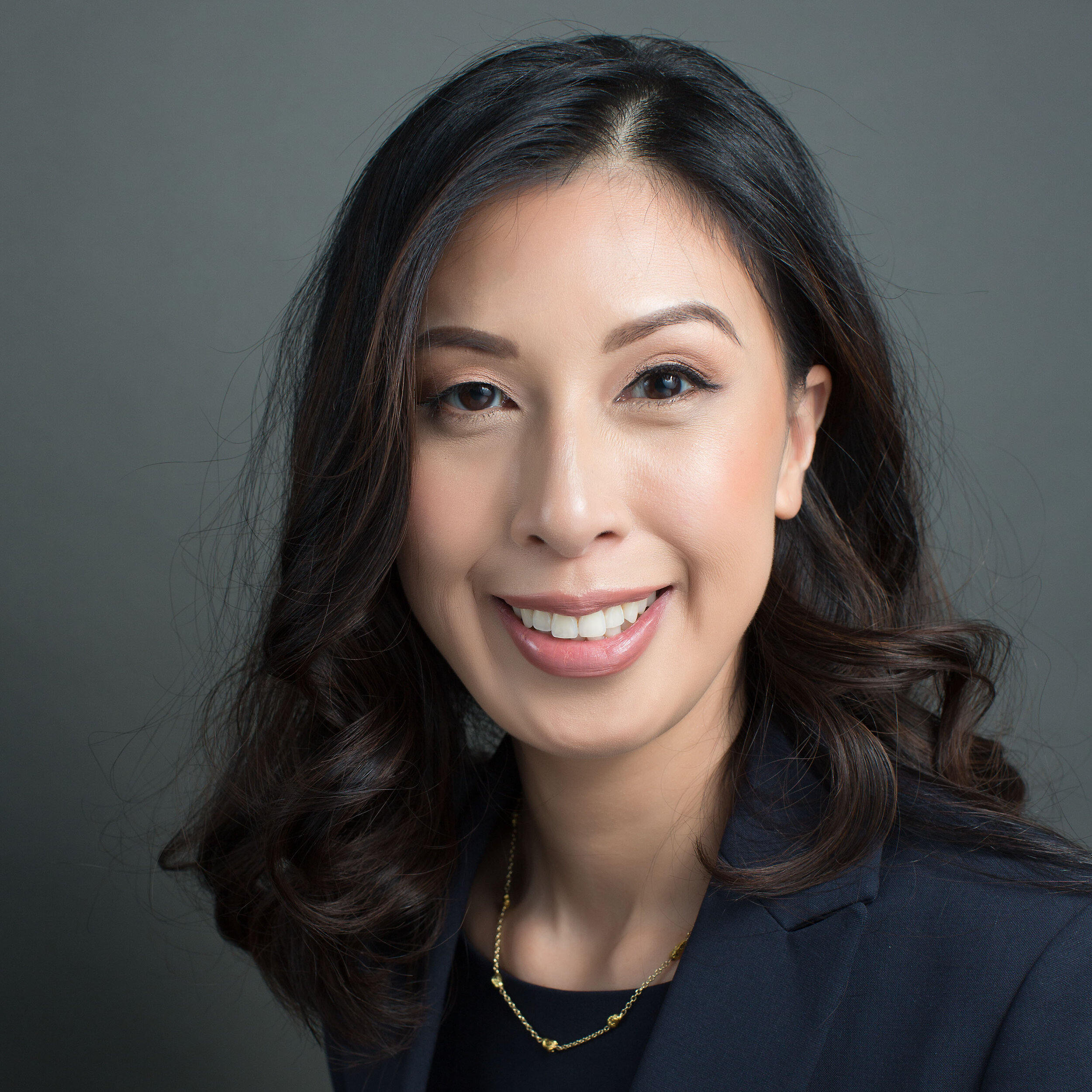 Victoria Vuong A21A2878 ellenwolffphoto-MED-websiteSQ.jpg