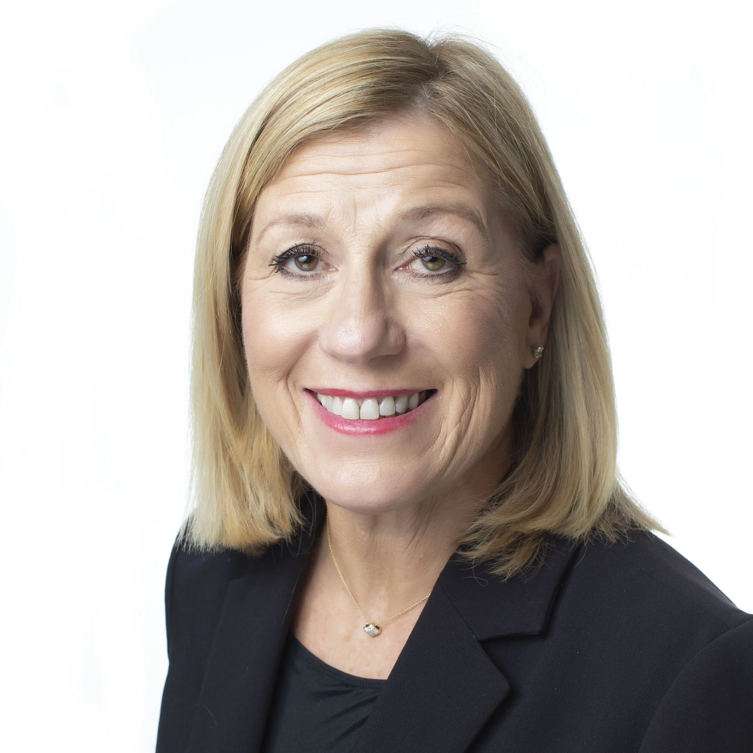 K Cascio-A21A5071-real-estate-business-card-headshot 3200px.jpg