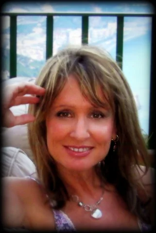 gail in amalfi 1.jpg