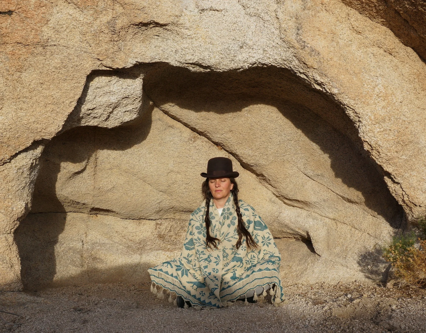 PET-DESERT-CAVE-SQUARE.jpg