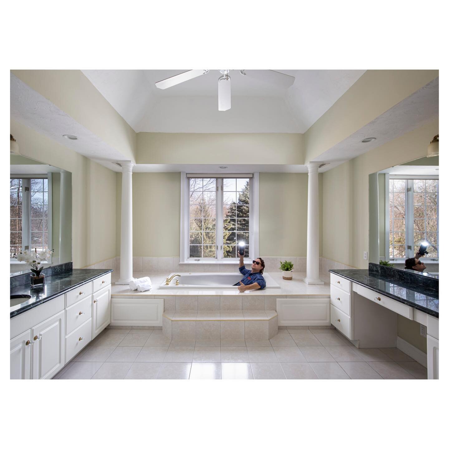 Back by popular demand: Bathtub Flash Guy! 💥 🛀🏼 💥
.
.
.
.
.
.
.
.
.
.
#photography #interior #interiors #architecture #architecturalphotography  #interiorphotography #design #style #mplphoto #bostonphotographer #bostoninteriorphotographer #boston