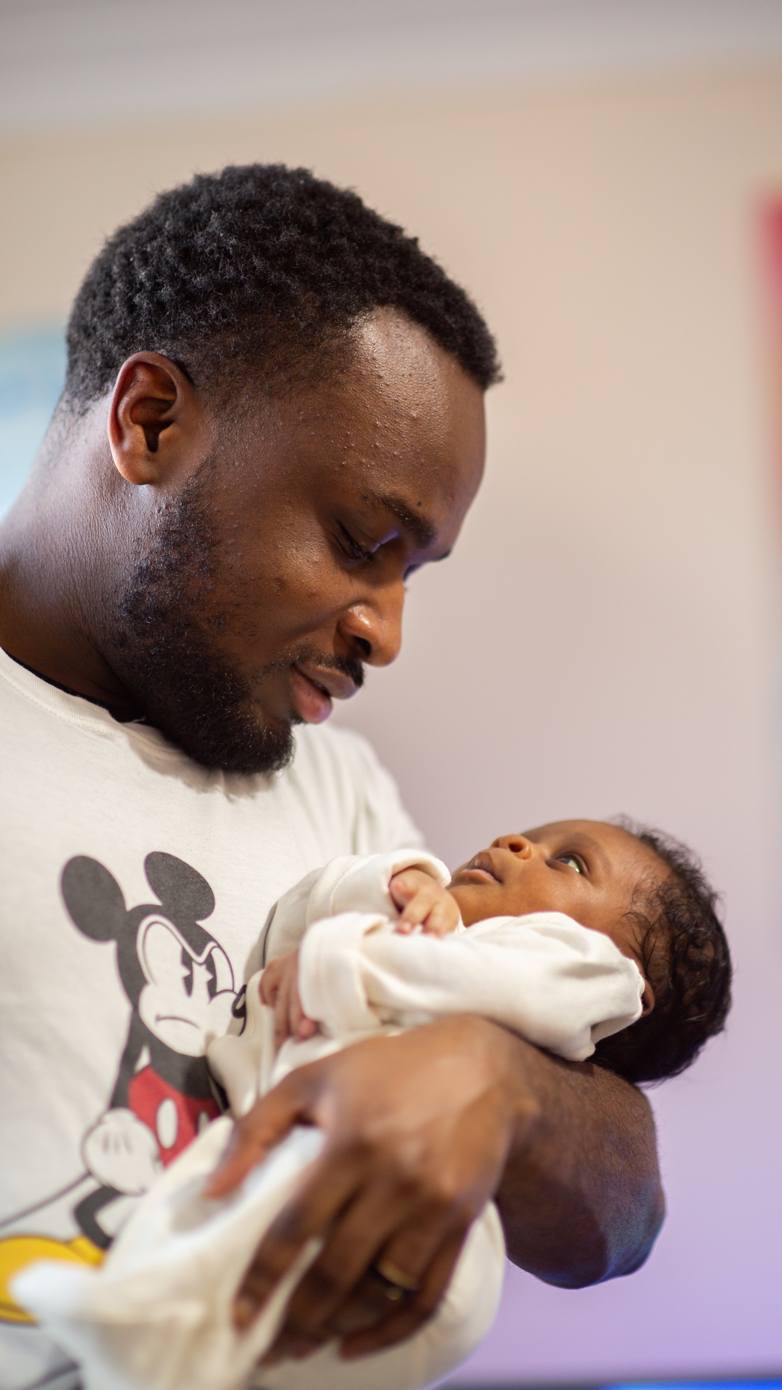  top-notch newborn  photography services in London 