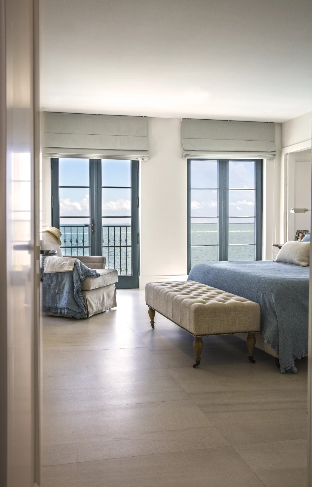HABITACIÓN 2 DESDE PUERTA CORREGIDA EN CAPAS.jpg