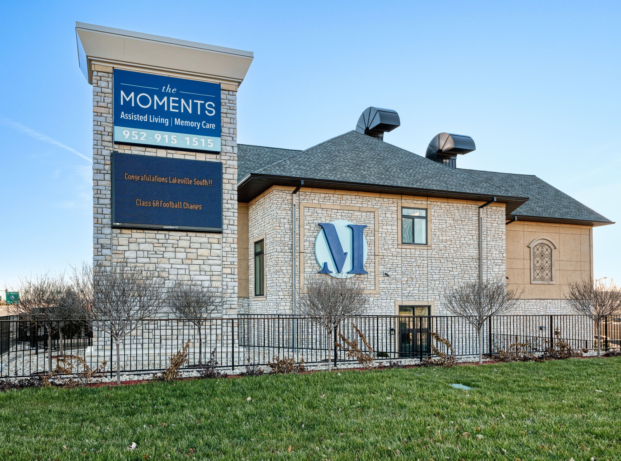 Moments Memory Care Exterior Branding-min.jpg