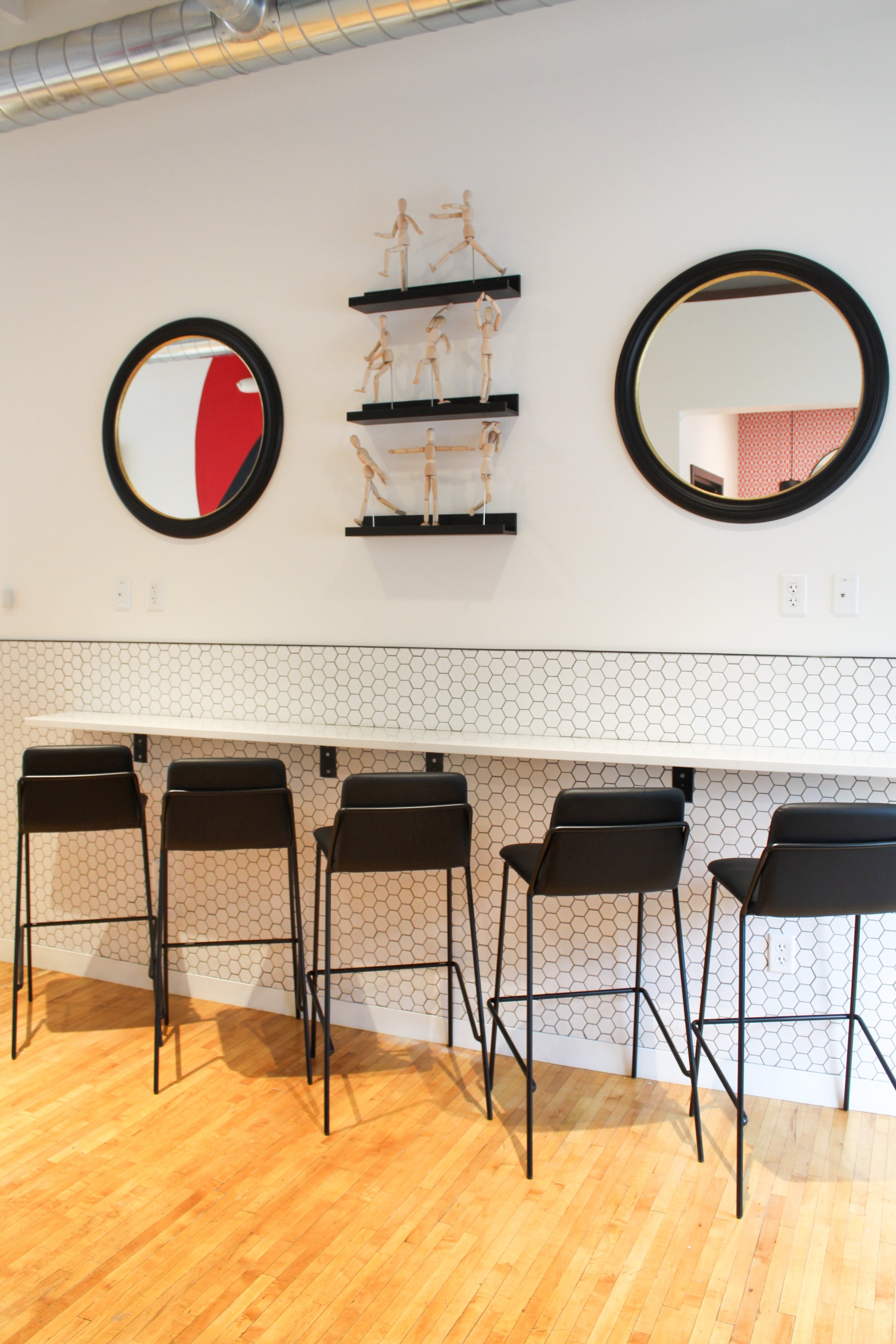 Kruse Markit Bar-min.jpg