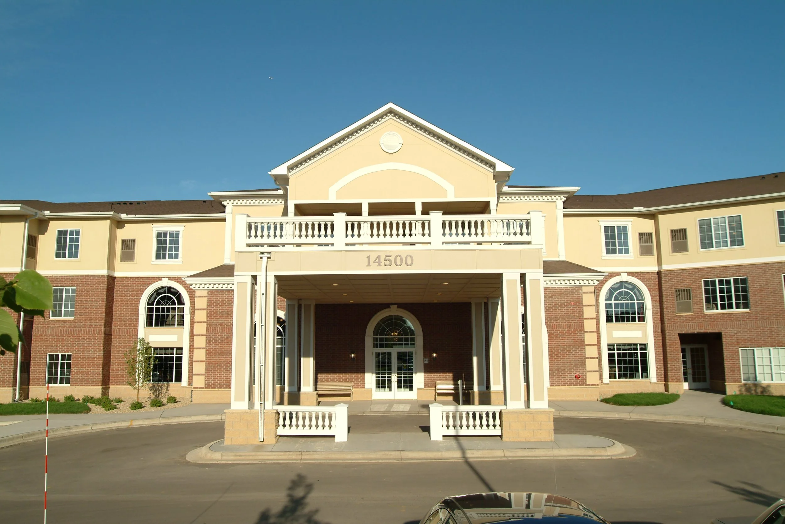 Regent - Entrance 6.JPG