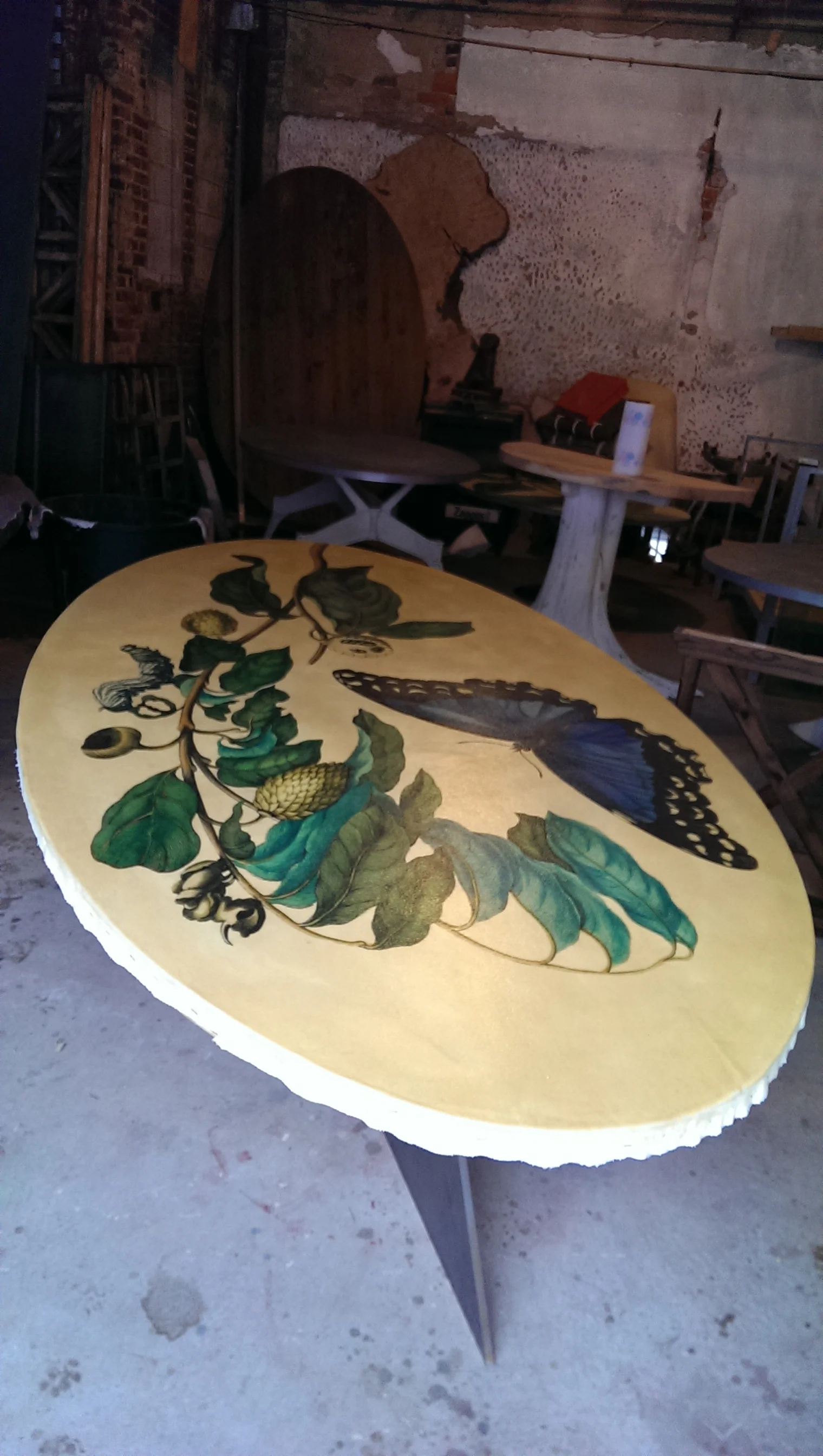 An exciting new over-sized botanical aesthetic.