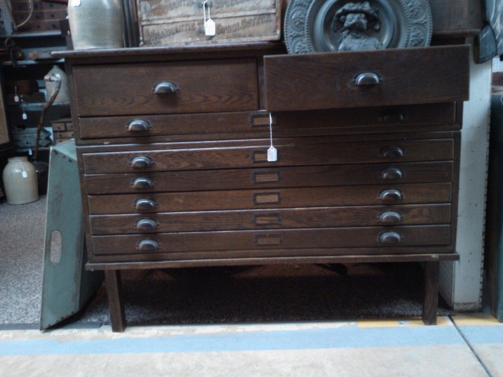 I was a little surprised at how few furniture pieces stood out to me this trip, but don't worry I'll post from a few other spots that I know are packed full of great finds. 