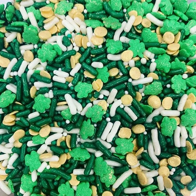 Sprinkle mixes are my jam! #sprinkles #feelinglucky #luckoftheirish #almoststparticksday #busylittleblackbirds