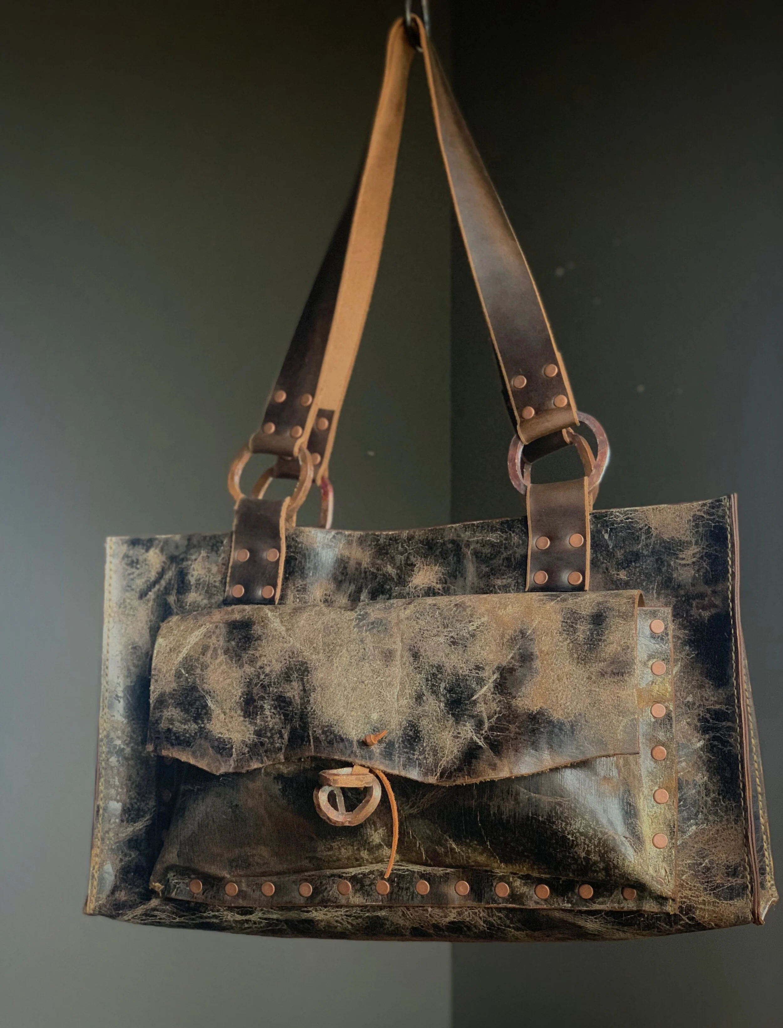 B4123C57-AB94-4400-9C1C-8C8FD2103264