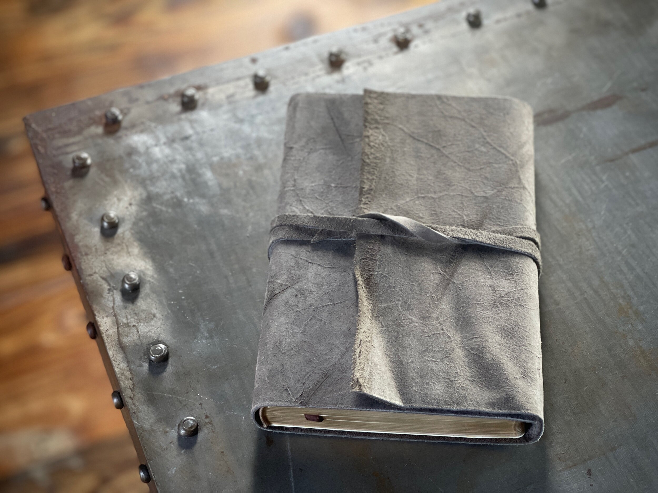 7B71A405-5EEE-4698-A3D4-940CFB75E7CE