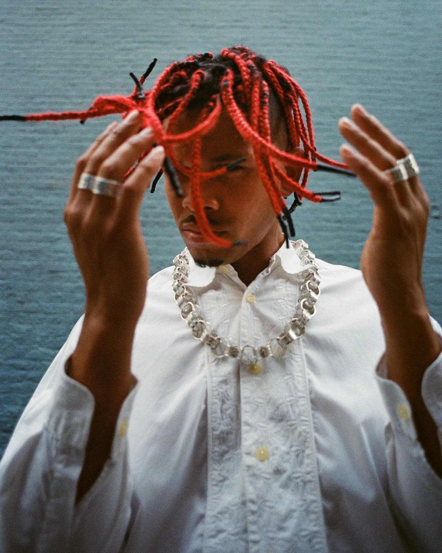 ANALOGUE NYC 2/2. #nikonfm2
1. Benu on fire.
2. happy Luce on 5th ave. 
3. one and only x 2. 
4. &lsquo;Tohle bude bolet&rsquo; first shooting spot.
5. Brooklyn rooftop Avengers scene. 
6. this image was in my head since we agreed on a photo shoot. t