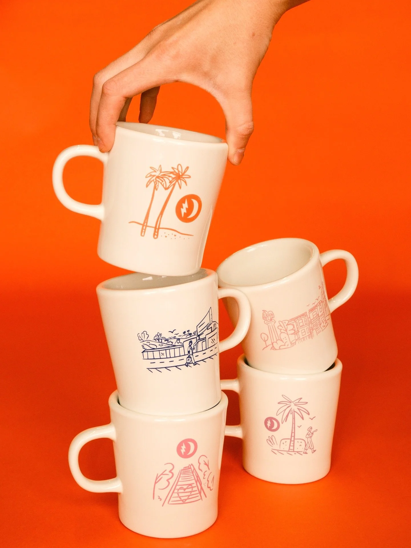 Thanks @dayglowcoffee for sending the new mugs I worked on! I illustrated a scene + spot incorporating their logo for each store location: Venice, Logan Square, Brooklyn, Silver Lake, WeHo, Larchmont ☕️⚡️