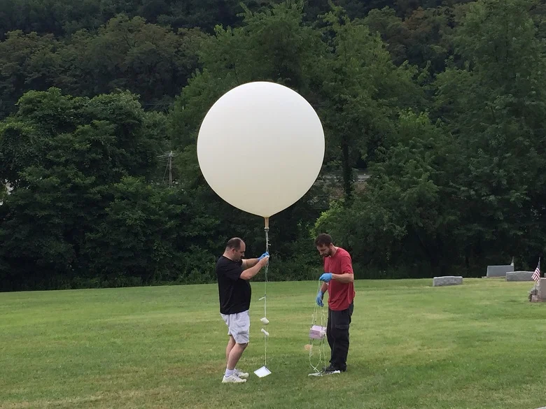 Balloonagain.jpg
