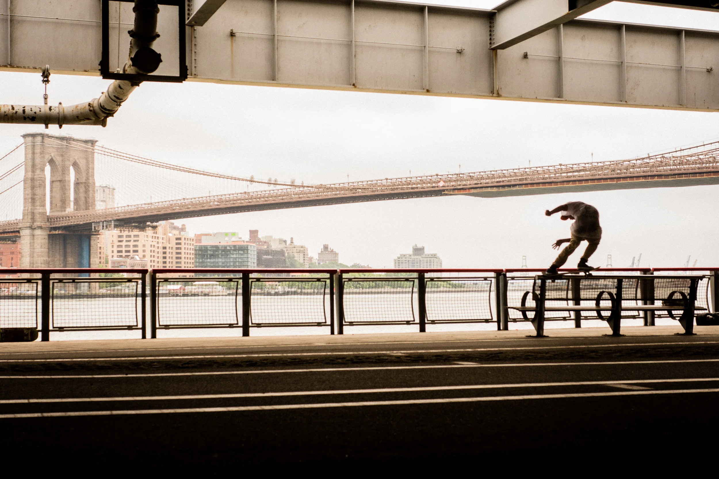 Jeff Gonzales - Frontside nose by the East River